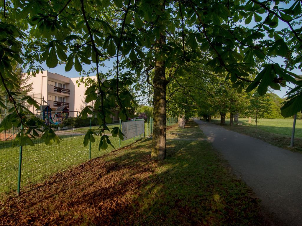 Intersport Hotel Stupava Exterior photo